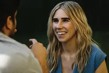 Ben (Matthew Shear) amuses Diana (Zosia Mamet)